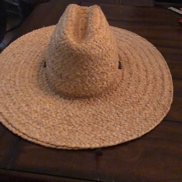 Hat - Picture 4 of 5